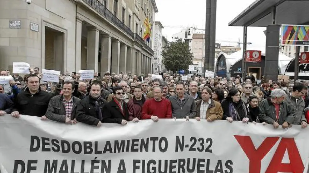 En la imagen, la cabecera de la concentración que hubo en la plaza del Pilar el pasado febrero.