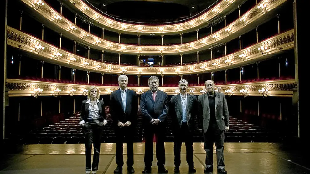 Los cinco candidatos a la alcaldía de Zaragoza en el Teatro Principal.