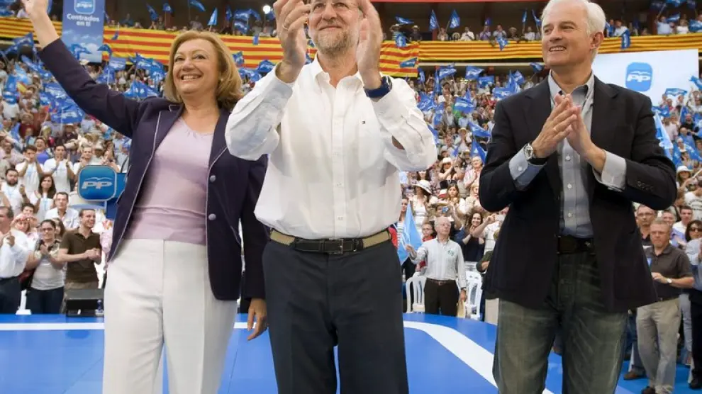Rajoy, Rudi y Suárez, en el mitin del PP de la plaza de toros, en una imagen de archivo