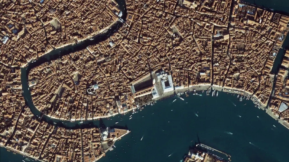 Venecia, a vista de pájaro, en la colección de imágenes 'Cities of the World', tomadas por satélites de Geo Eye