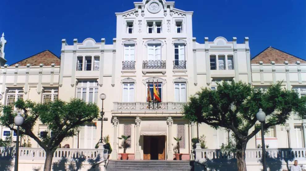 El Ayuntamiento de Huesca.