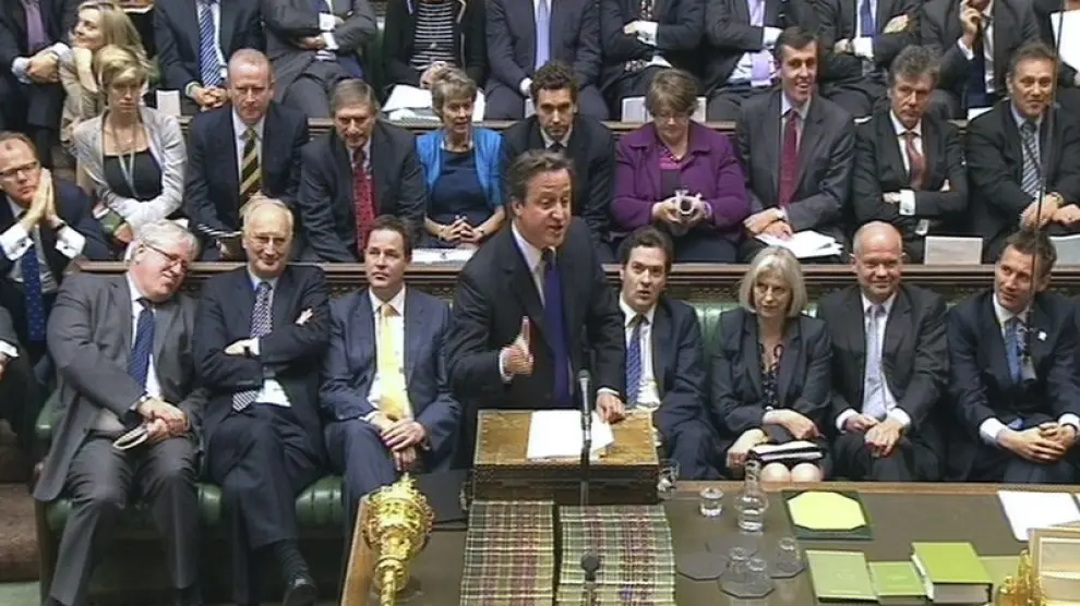 Cameron declara en el parlamento británico