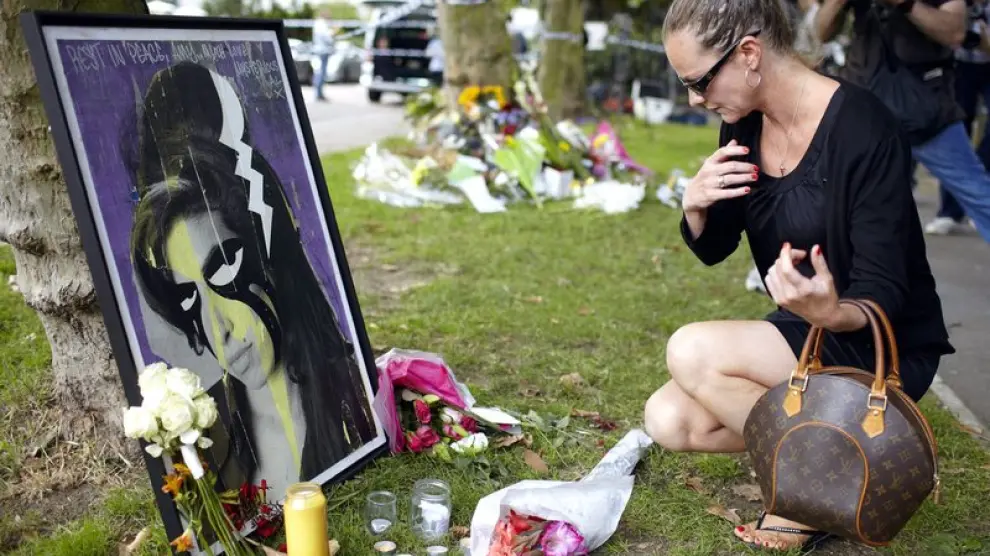 Homenaje particular en Londres a la cantante fallecida Amy Winehouse