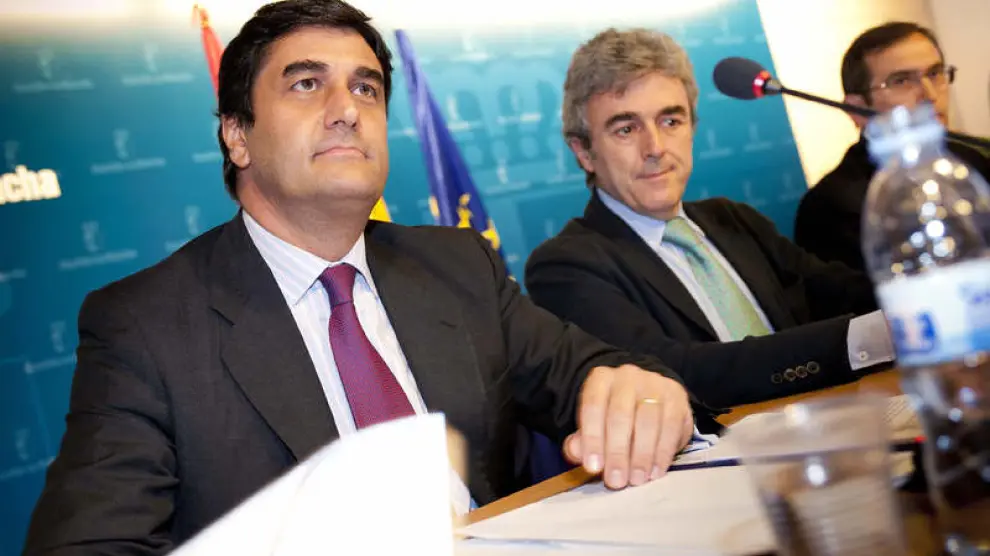 José Ignacio Echniz y Leandro Esteban en la comparecencia en la que se ha analizado la problemática de las farmacias.