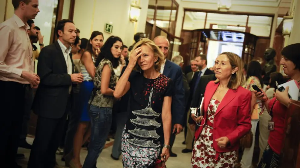 La ministra de economía, Elena Salgado, a su llegada al Parlamento