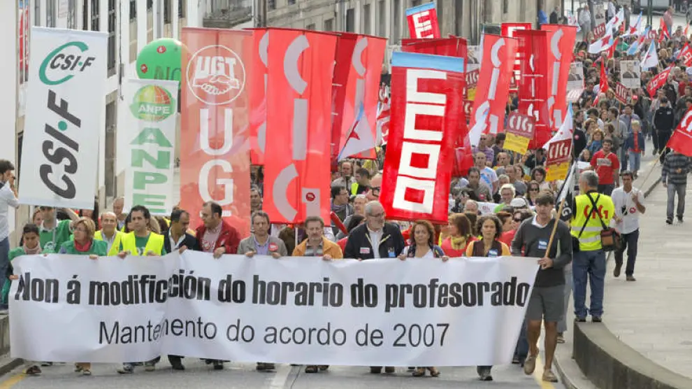 Miles de profesores se manifestaron este miércoles en Santiago de Compostela