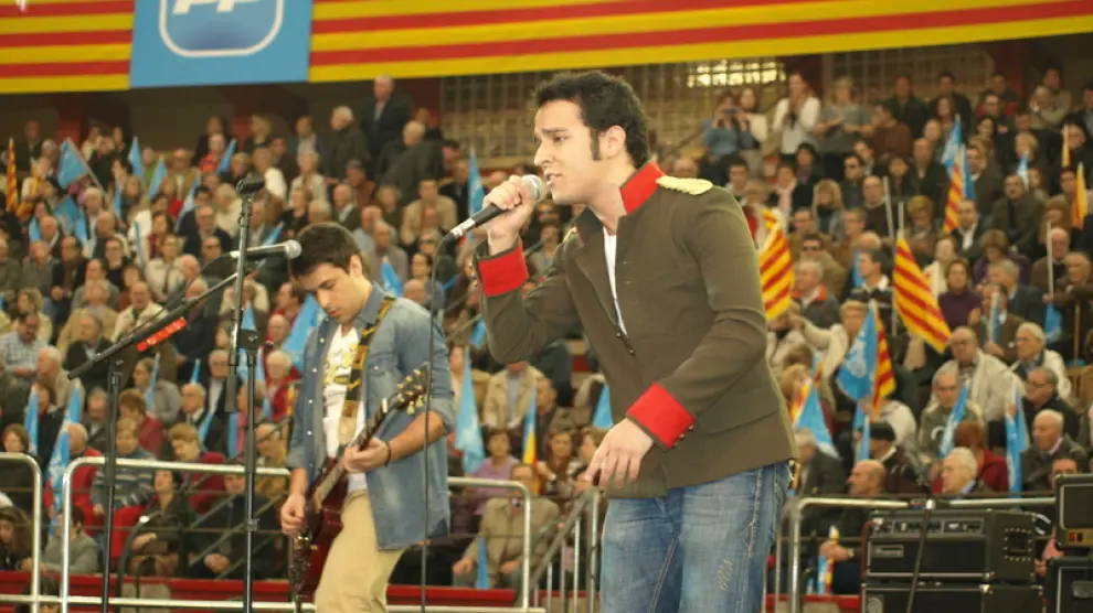 El grupo Sinpauxa, en su actuación en la plaza de toros de Zaragoza