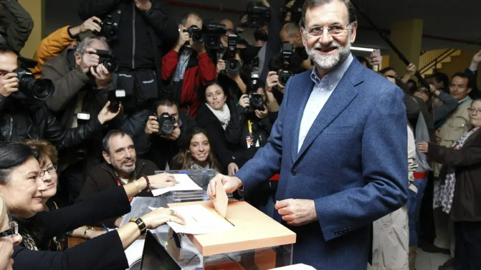 Mariano Rajoy ha votado en un colegio madrileño