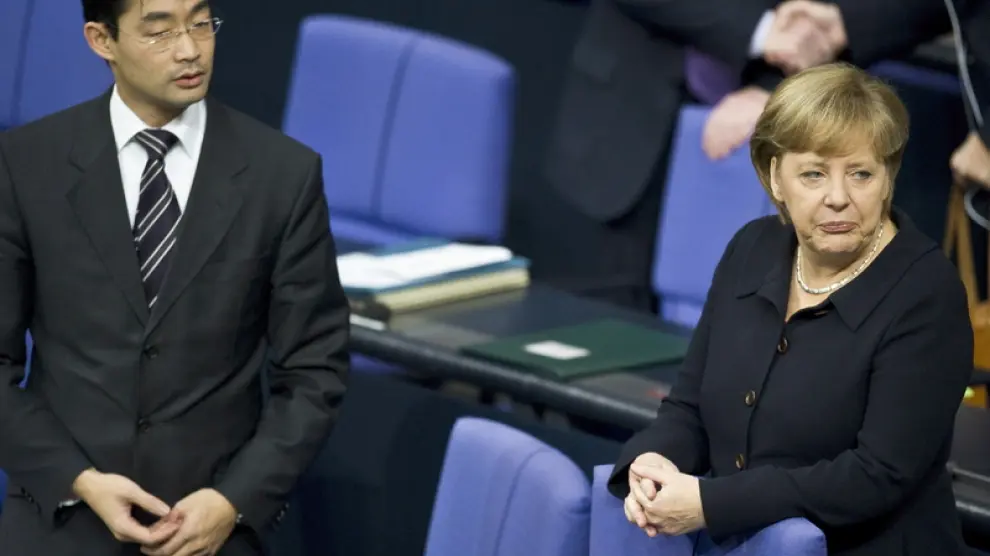 La canciller alemana Angela Merkel y el ministro de Economía