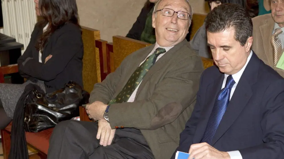 Jaume Matas (D), junto al periodista Antonio Alemany