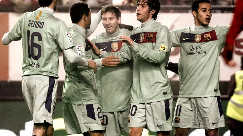 Sergi Roberto celebra su gol junto a sus compañeros