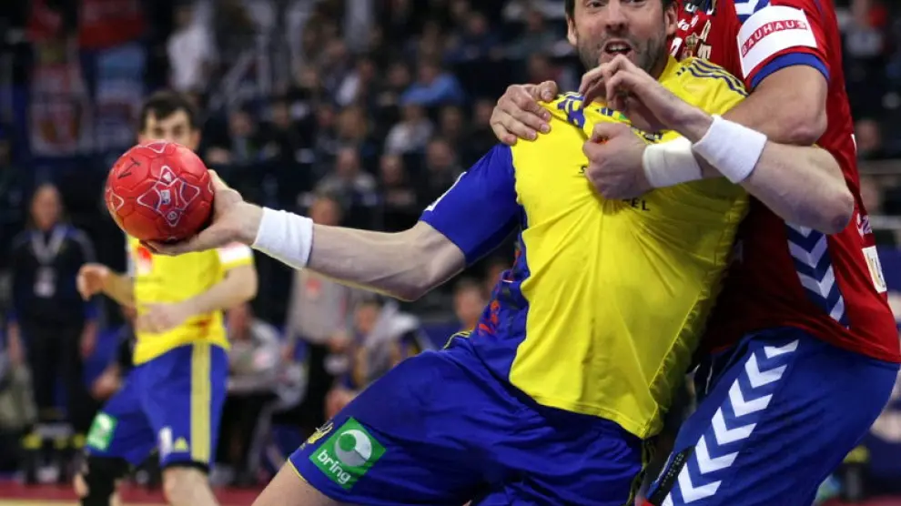 El sueco Tobias Karlsson frente al serbio Monir Ilic.