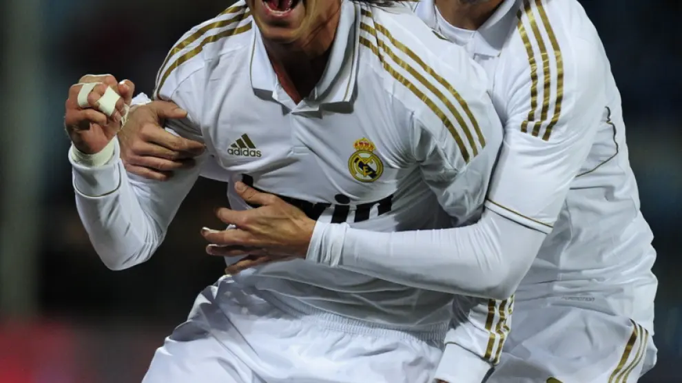Ramos celebra su gol junto a Pepe