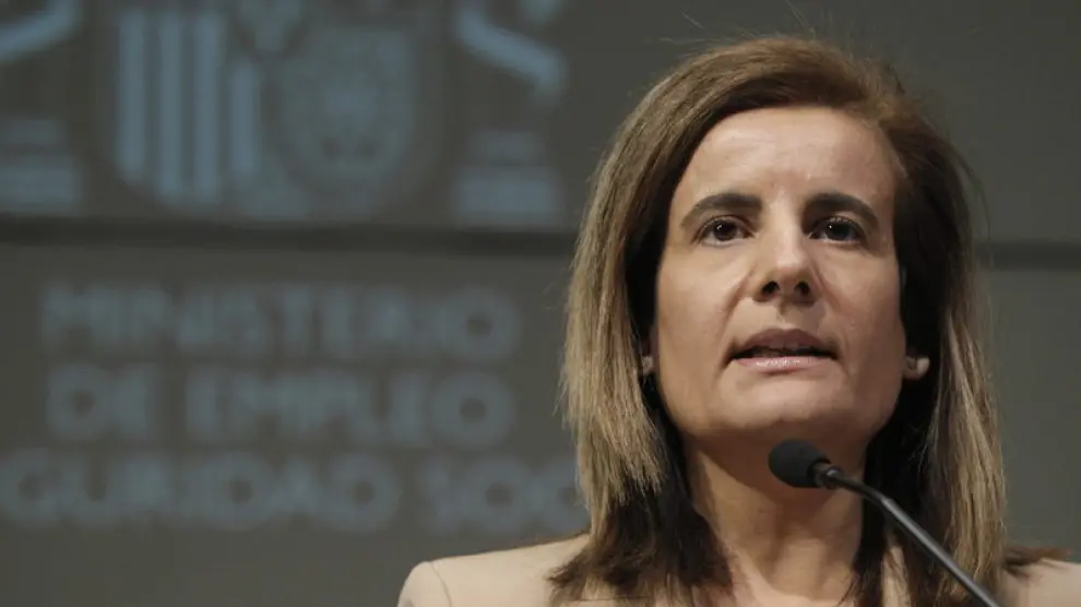 La ministra de Empleo y Seguridad Social, Fátima Báñez, en una comparecencia ante los medios.