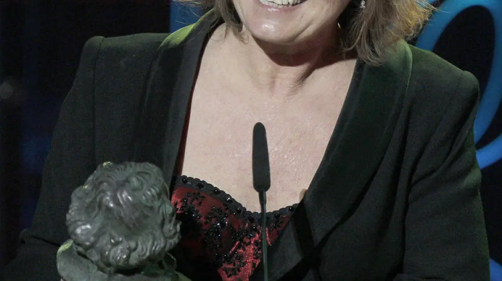 Ana Wagener, actriz de 'La voz dormida', recoge el Goya a la Mejor Actriz de Reparto.