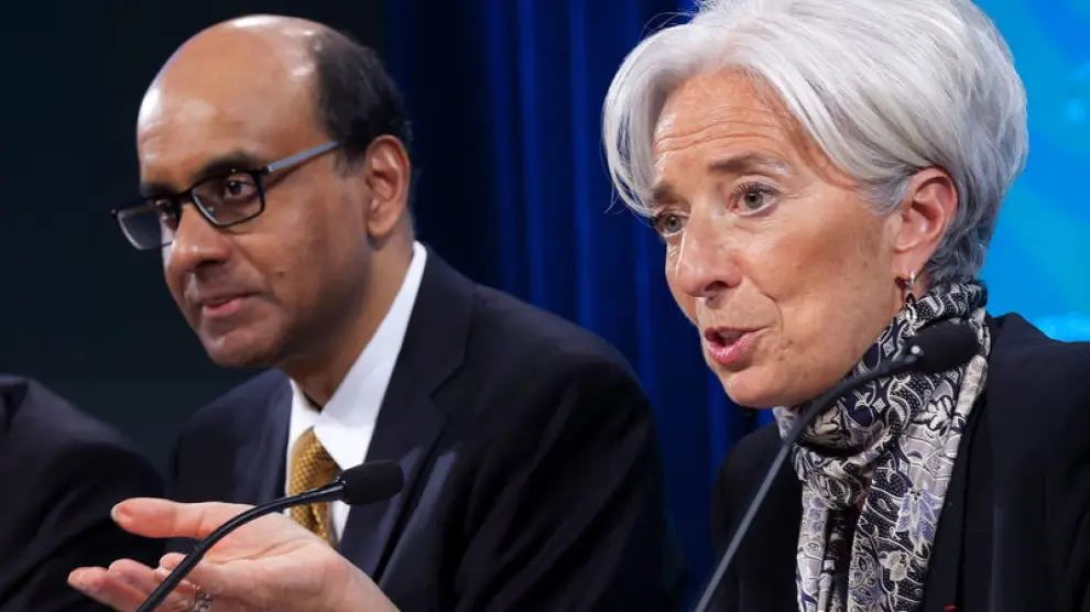 El ministro de Finanzas de Singapur y la directora del Fondo Monetario Internacional, Christine Lagarde.