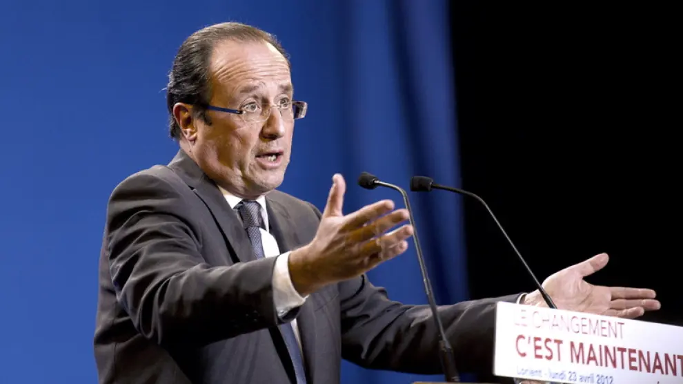 Hollande pide el voto de la izquierda que apoya a Le Pen