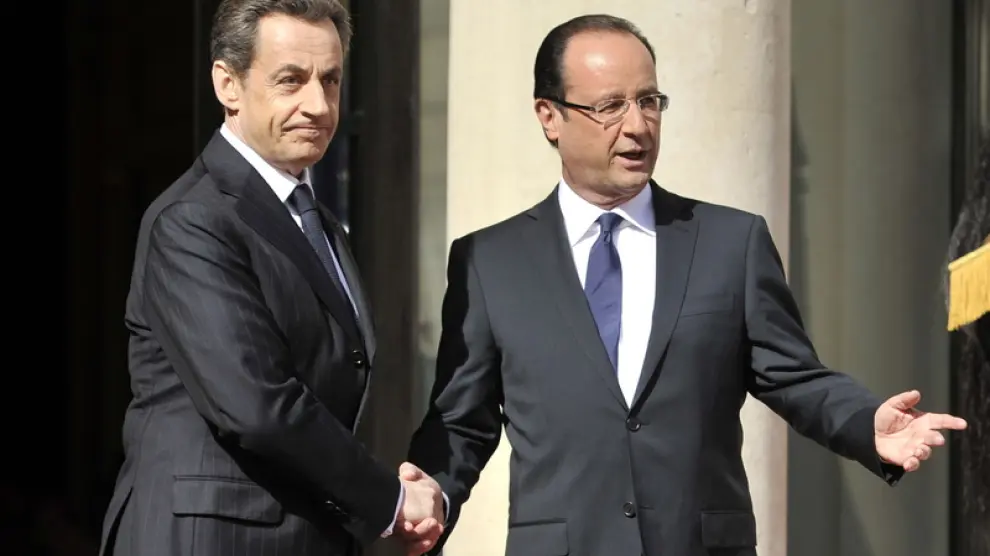 Hollande y Sarkozy a las puertas del Elíseo