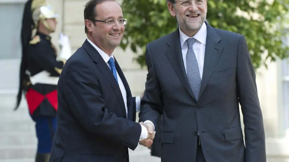 François Hollande Saluda a Mariano Rajoy
