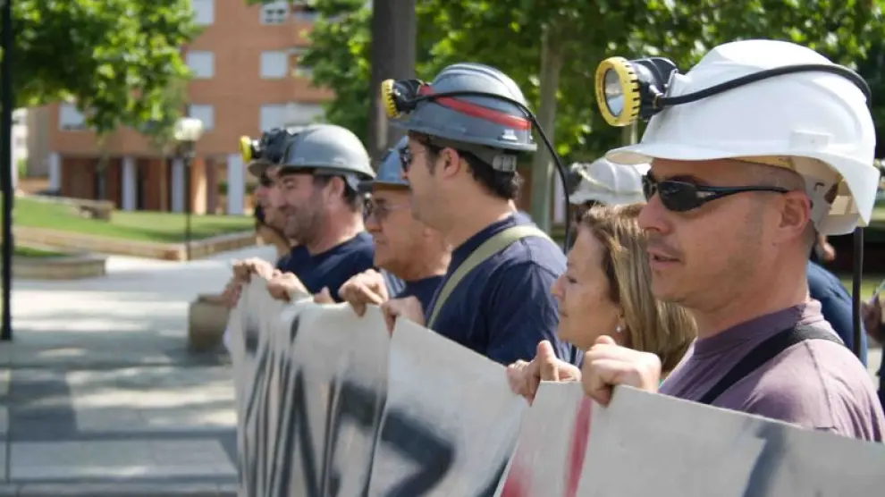 Manifestación en Zaragoza contra los recortes en el sector minero.