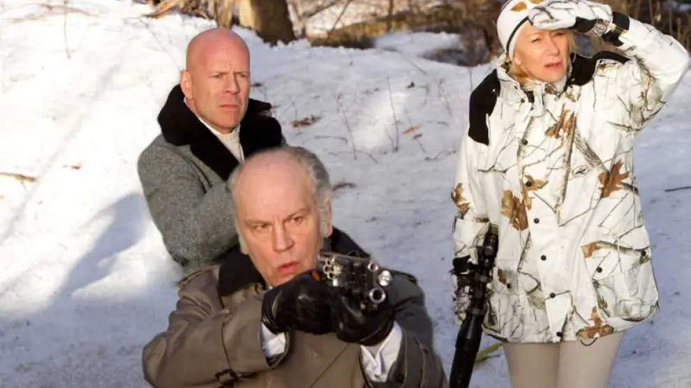 Bruce Willis, John Malkovich y Helen Mirren guardan secretos de la CIA en "Red"