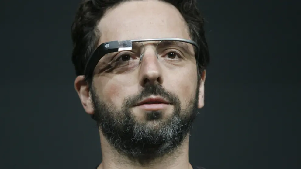 Sergey Grin, cofundador de Google, con las nuevas 'gafas inteligentes'