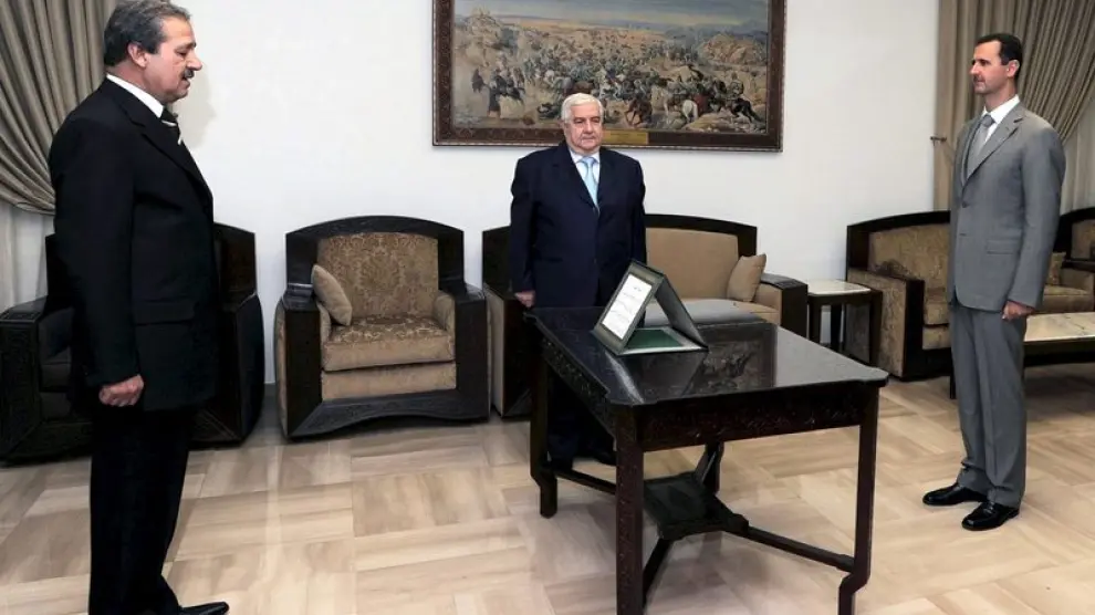 El embajador sirio en Bagdad anuncia su deserción