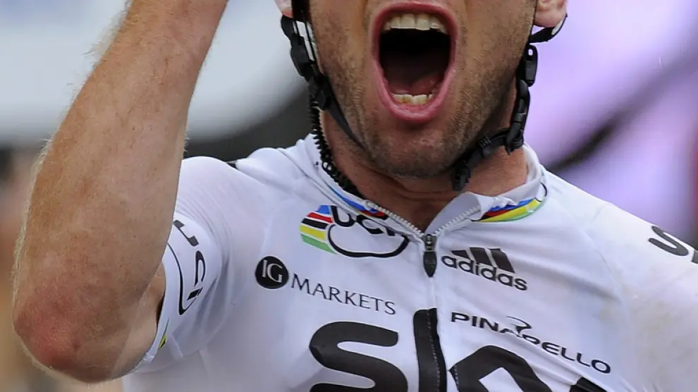 Cavendish gana la decimoctava etapa del Tour de Francia 2012 en el esprint.