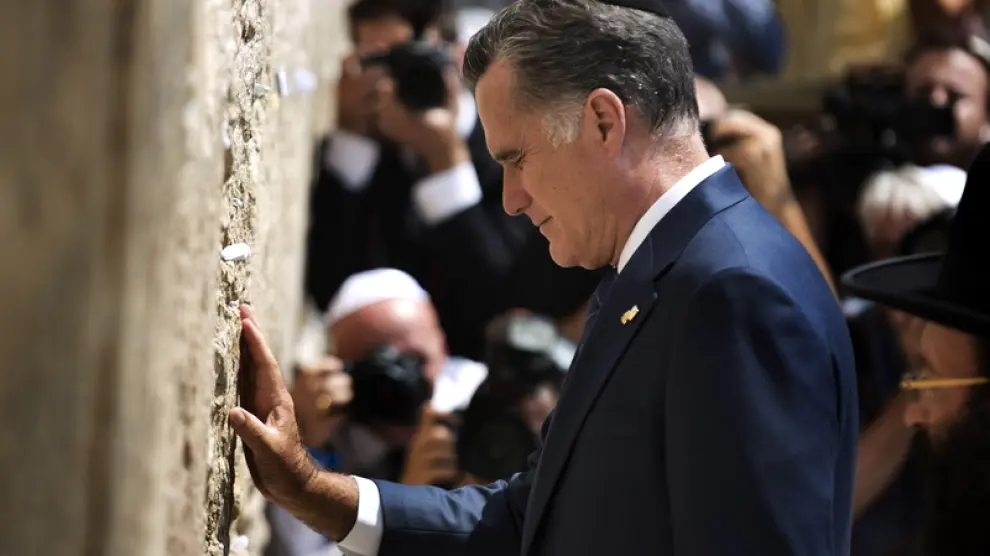 Mitt Romney durante su visita a Israel este domingo.