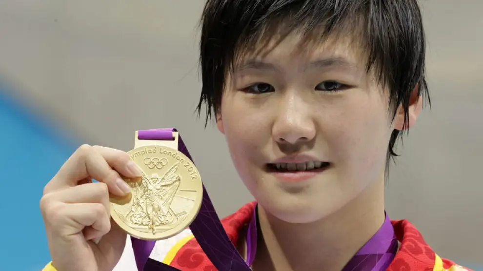 Ye Shiwen con una medalla de oro