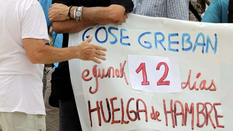 Pancarta en apoyo a Iosu Uribetxebarría