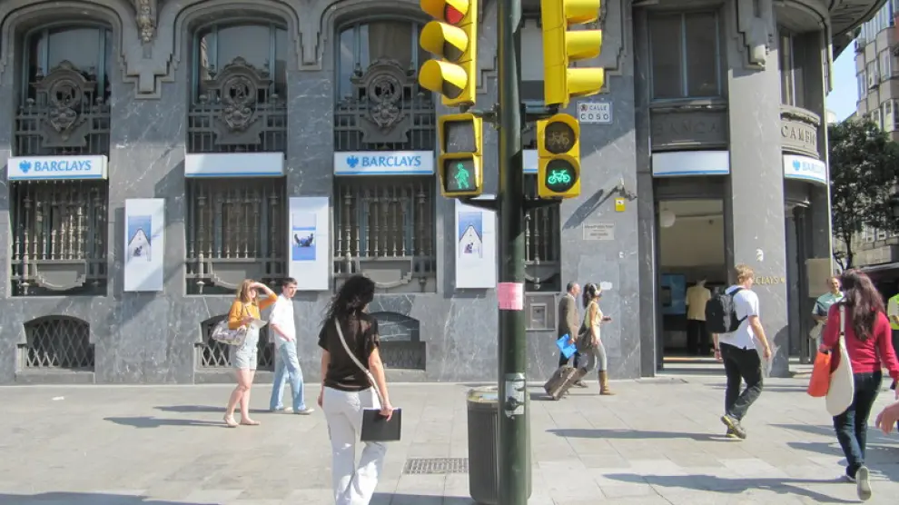Paso de peatones en plaza de España