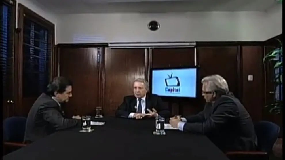 Imagen de la entrevista de Garzón y Medellín a Uribe