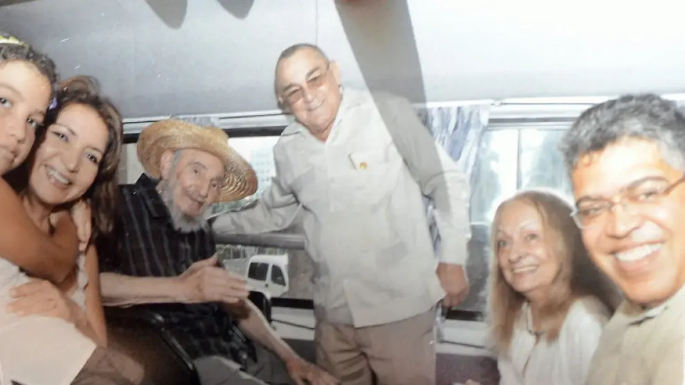 Castro fue fotografiado en el interior de un coche.