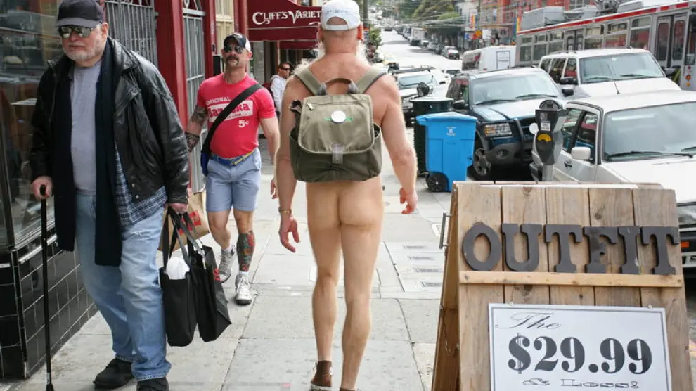 Nudista en las calles de San Francisco