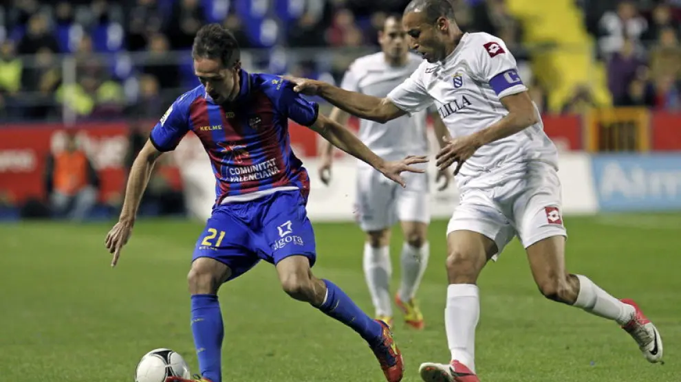 El Levante espera rival de la eliminatoria entre Real Zaragoza y Granada