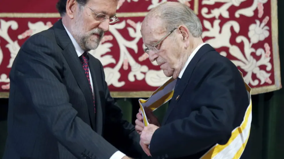 Rajoy galardona al presidente de la Xunta, Fernández Albor