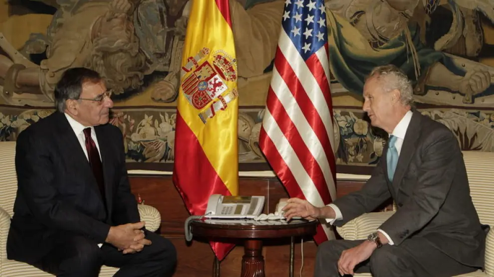 Morenés recibió al secretario de Defensa de EEUU, Leon Panetta