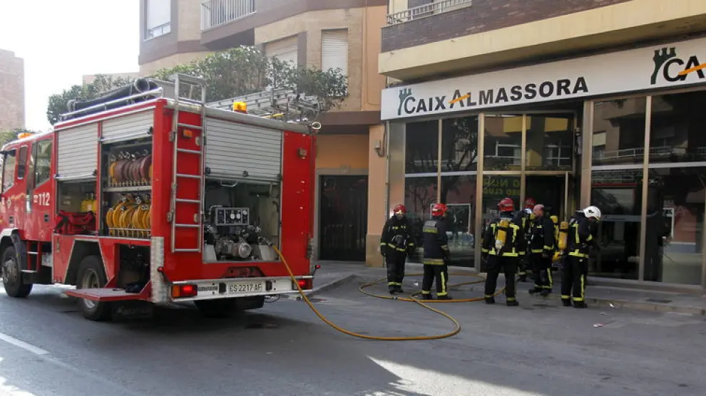 Cajero donde se quemó la mujer en Alicante