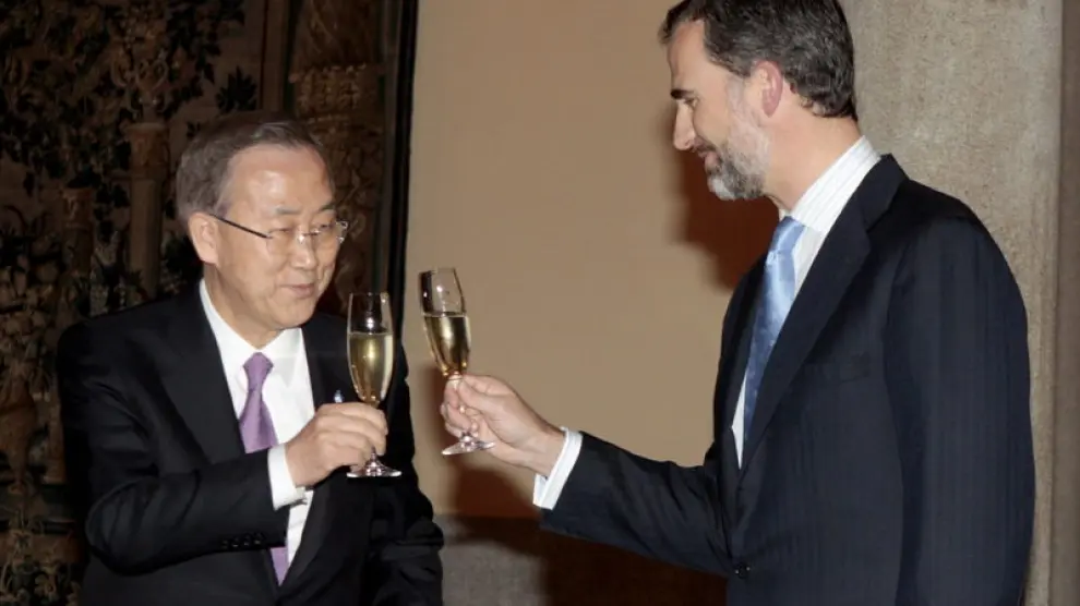 El Principe brinda con Ban Ki Moon
