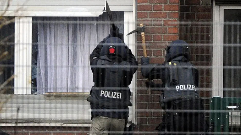 La policía alemana redujo al secuestrador y consiguió liberar a su rehén.