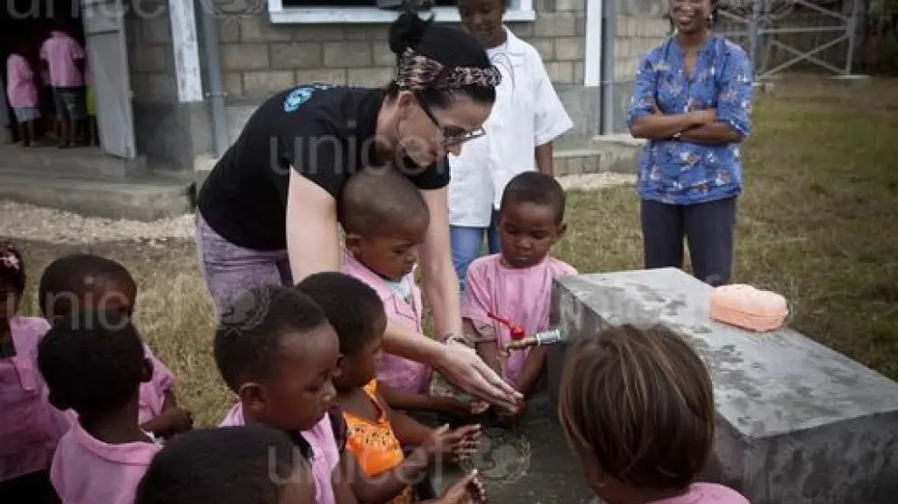 Katy Perry en Madagascar con Unicef