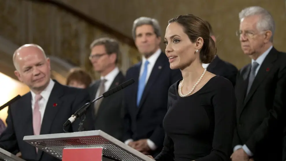 Angelina Jolie compareció como embajadora de buena voluntad de la ONU