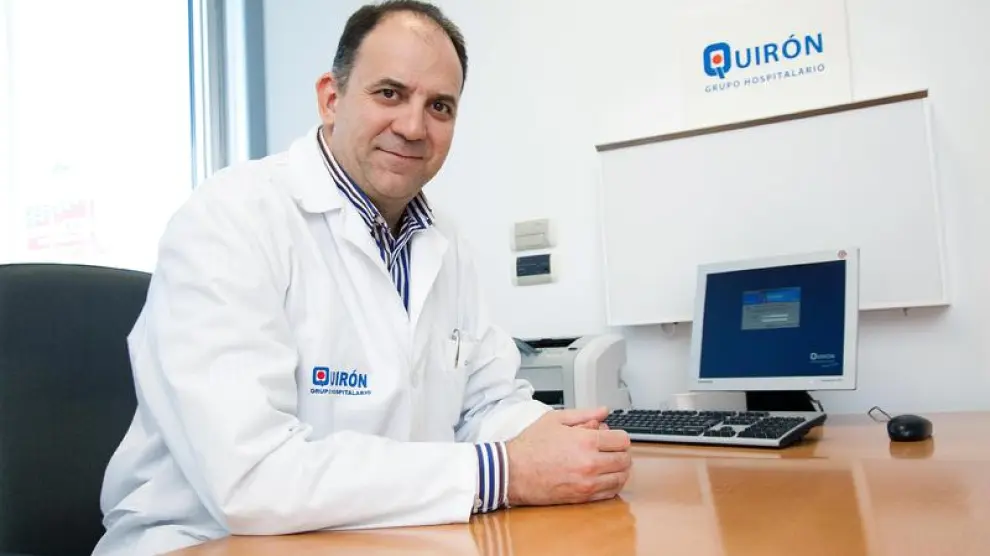 Doctor Jorge Solano del Hospital Quirón de Zaragoza
