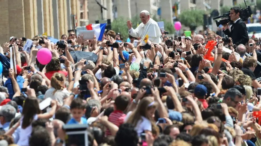 El papa Francisco, este domingo en la plaza de San Pedro