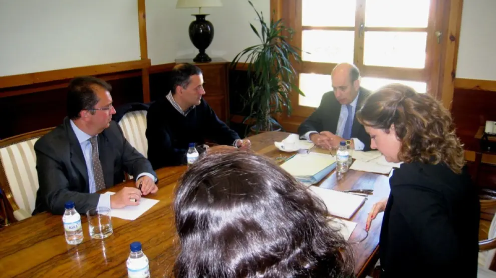 El consejero Fernández de Alarcón se ha reunido con la Fundación Federico Ozanam