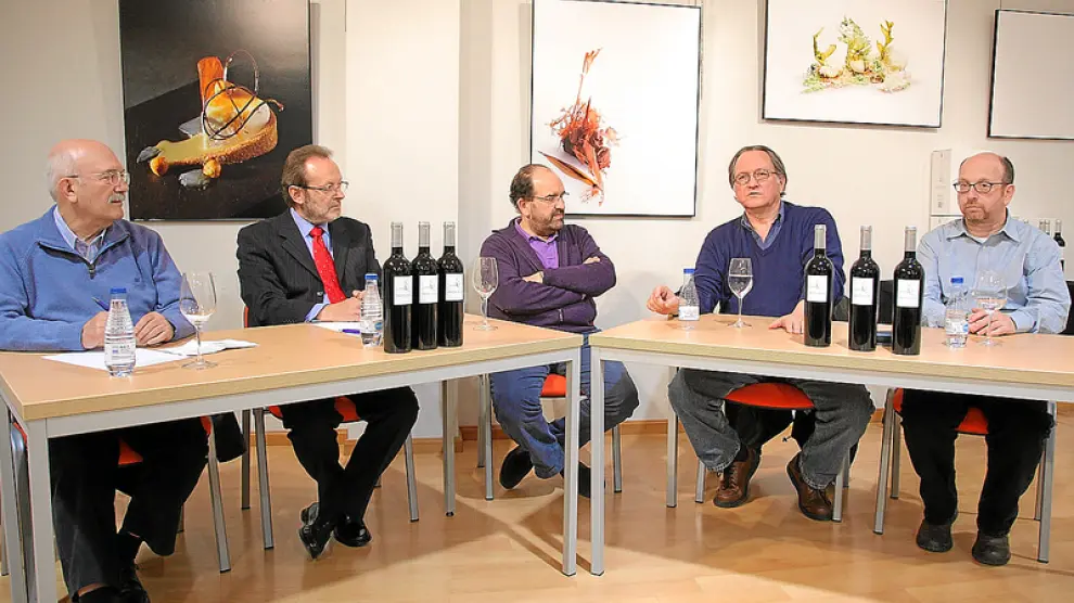 Gerry Dawes y Brad Haskel, a la derecha, durante la charla en La Gastroteca
