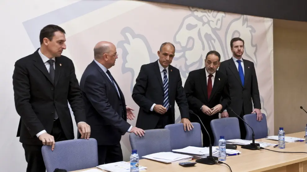 Los cinco miembros del consejo de Administración del Real Zaragoza