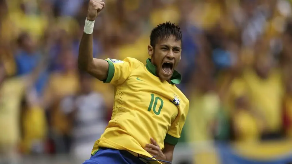 Neymar celebra el primer gol de Brasil