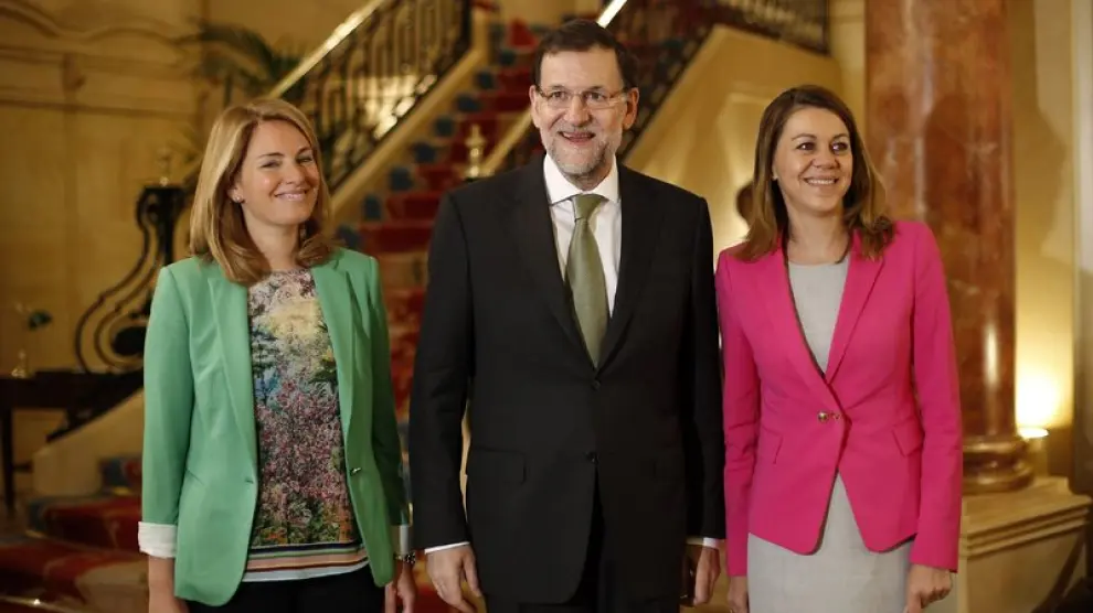 Rajoy, flanqueado por Arantza Quiroga y María Dolores de Cospedal